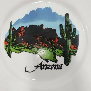 Vintage Arizona Souvenir Plate Trimmed in Gold Diameter 10.5"